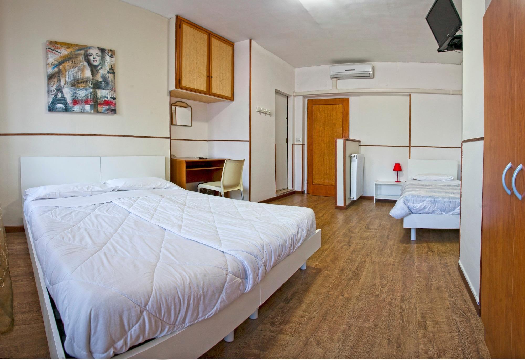 Hotel Riviera Sanremo Bagian luar foto