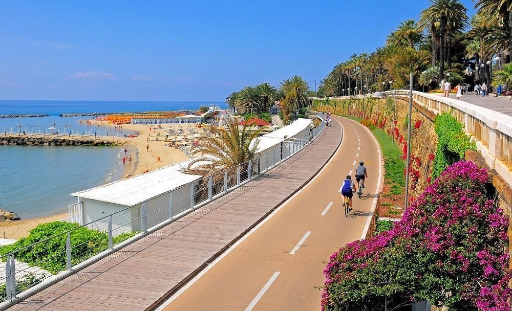 Hotel Riviera Sanremo Bagian luar foto
